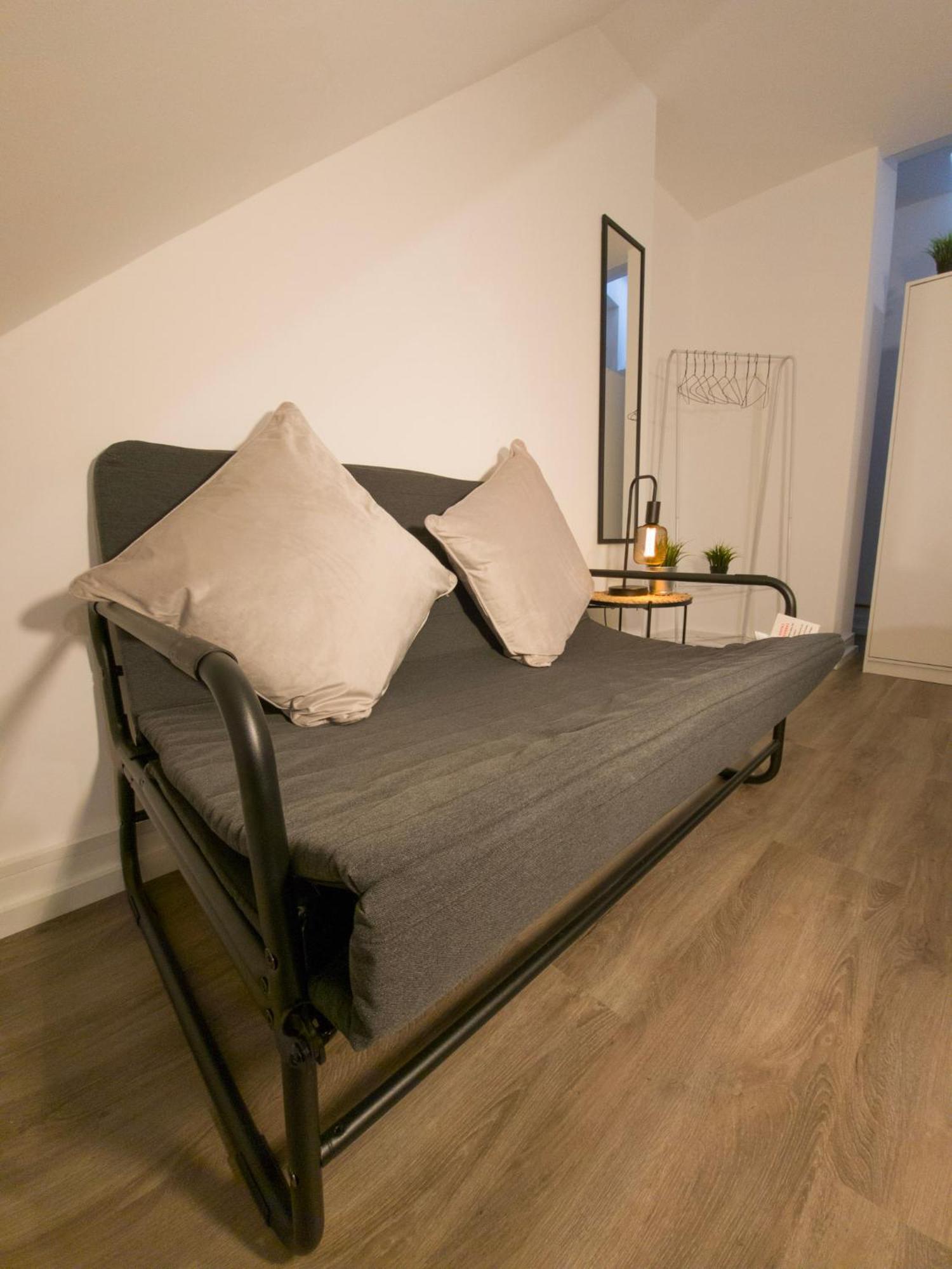 Plenty Of Parking Available; 3 Bedroom Apartment By Property Promise Cardiff Dış mekan fotoğraf